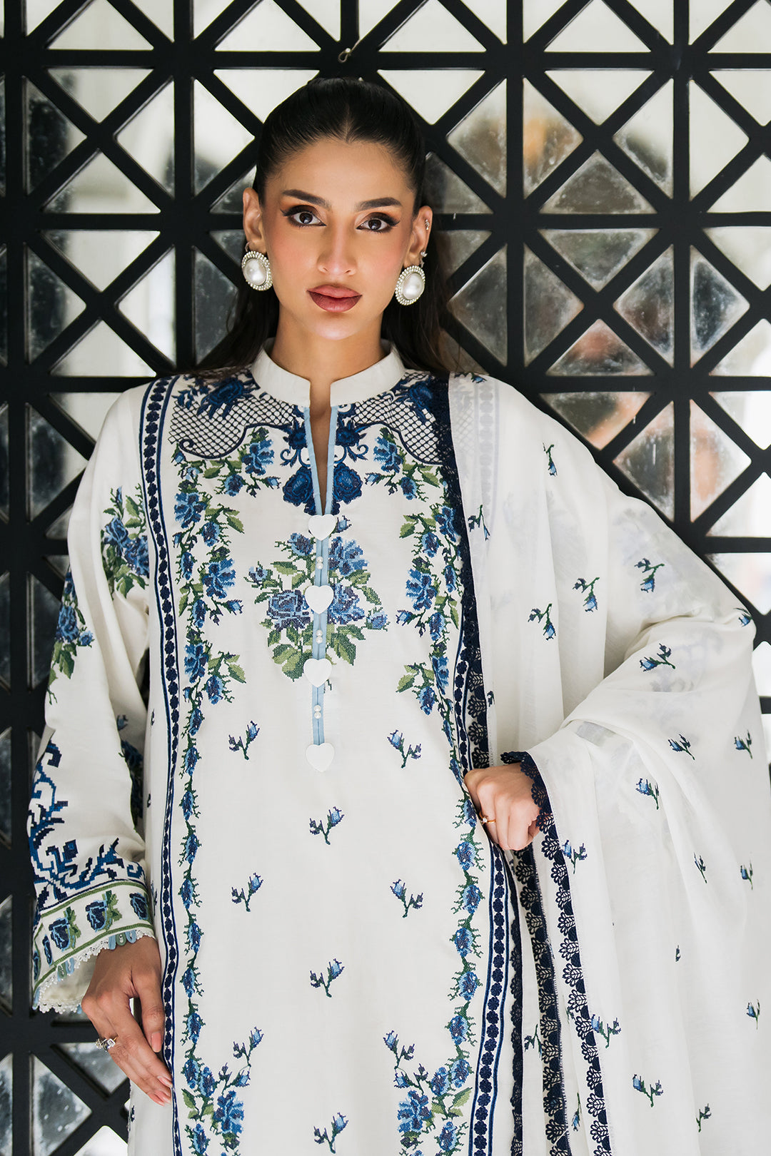 SF - 355 | Elegant White