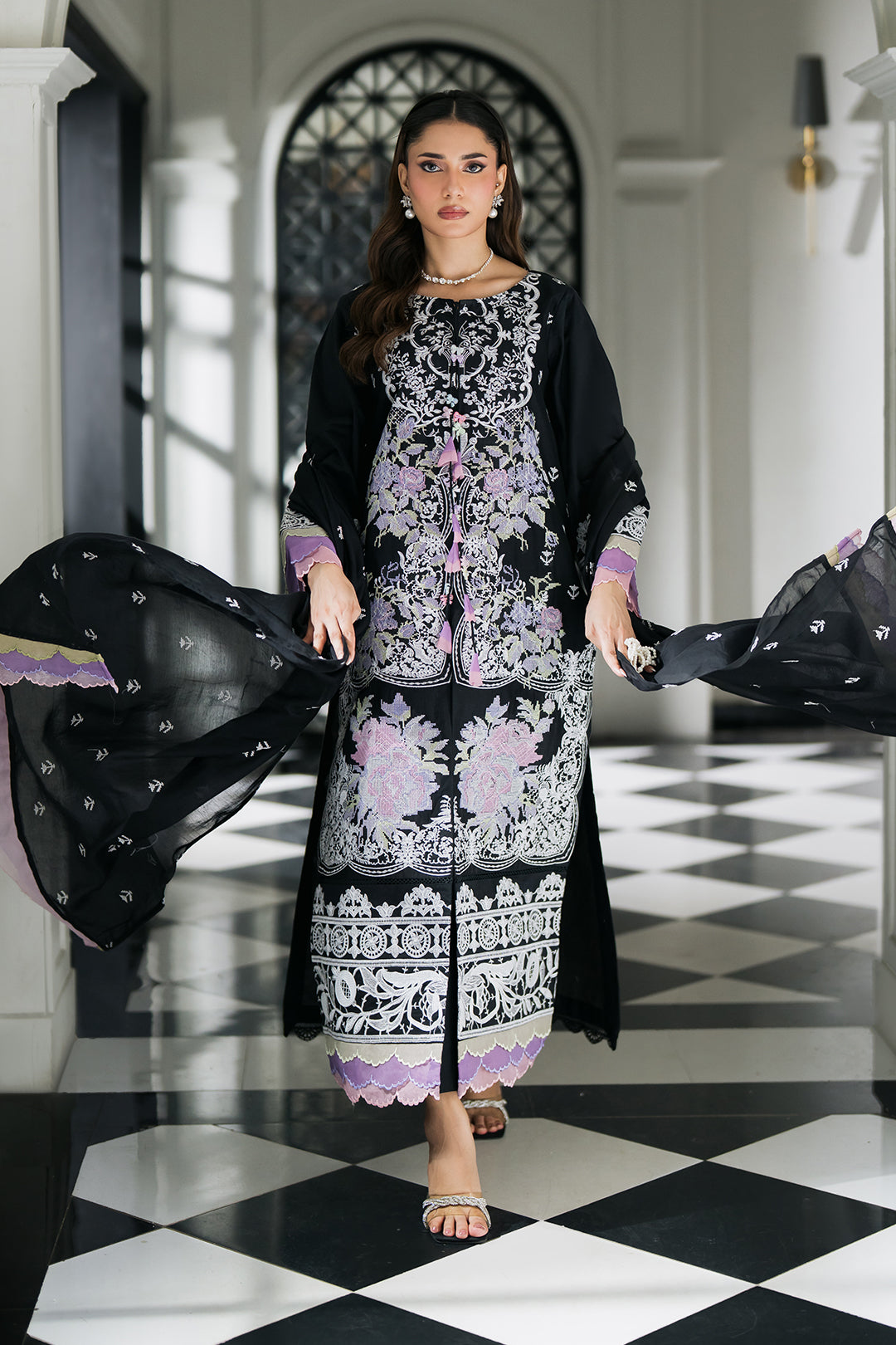 SF - 361 | Elegant Black