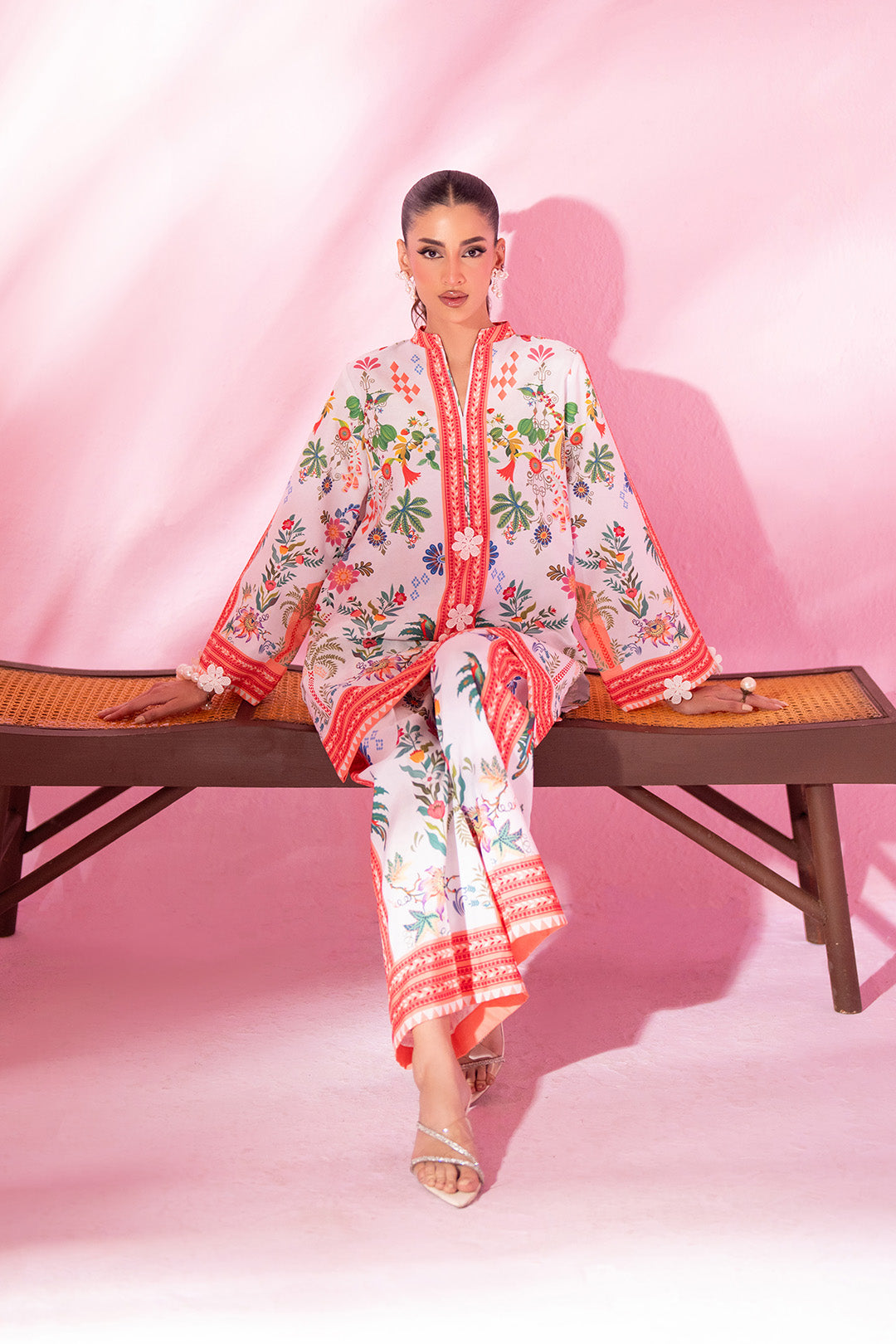 SF - 354 | Soft Femininity White