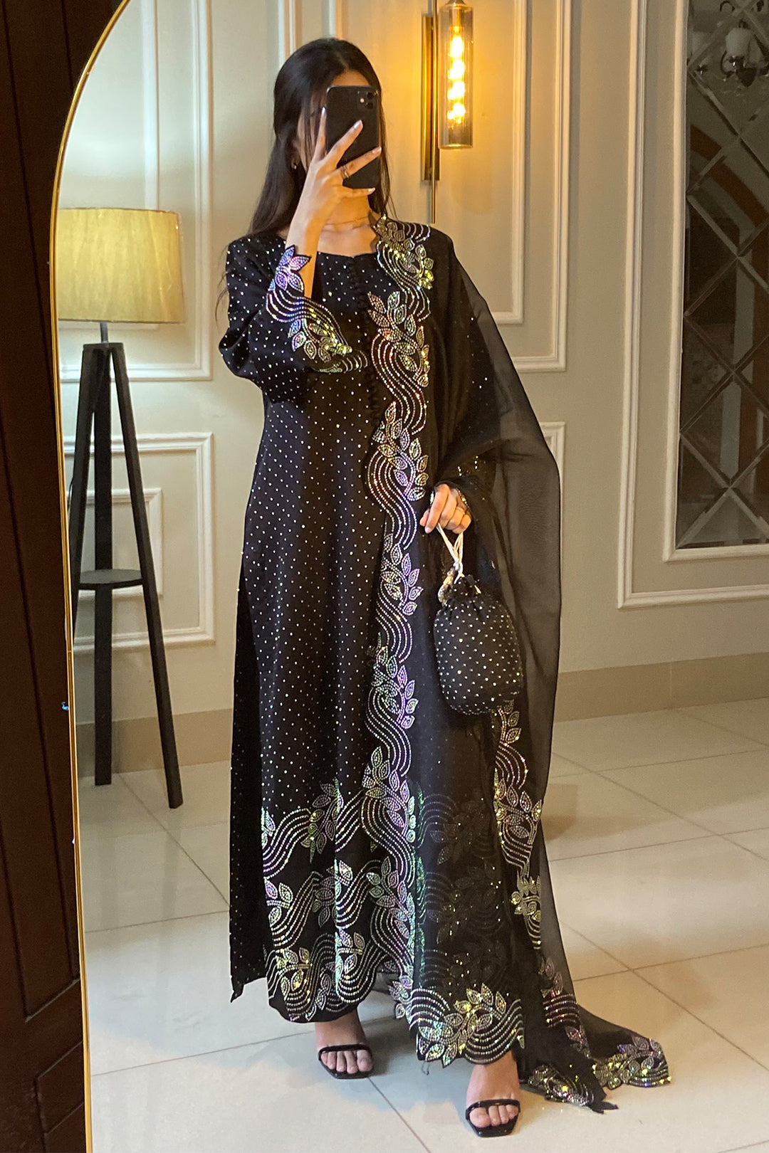 SF - 316 | Graceful Black